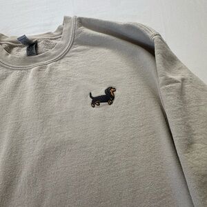 Gildan Cream Crewneck Sweatshirt with Black & Tan Dachshund Patch
